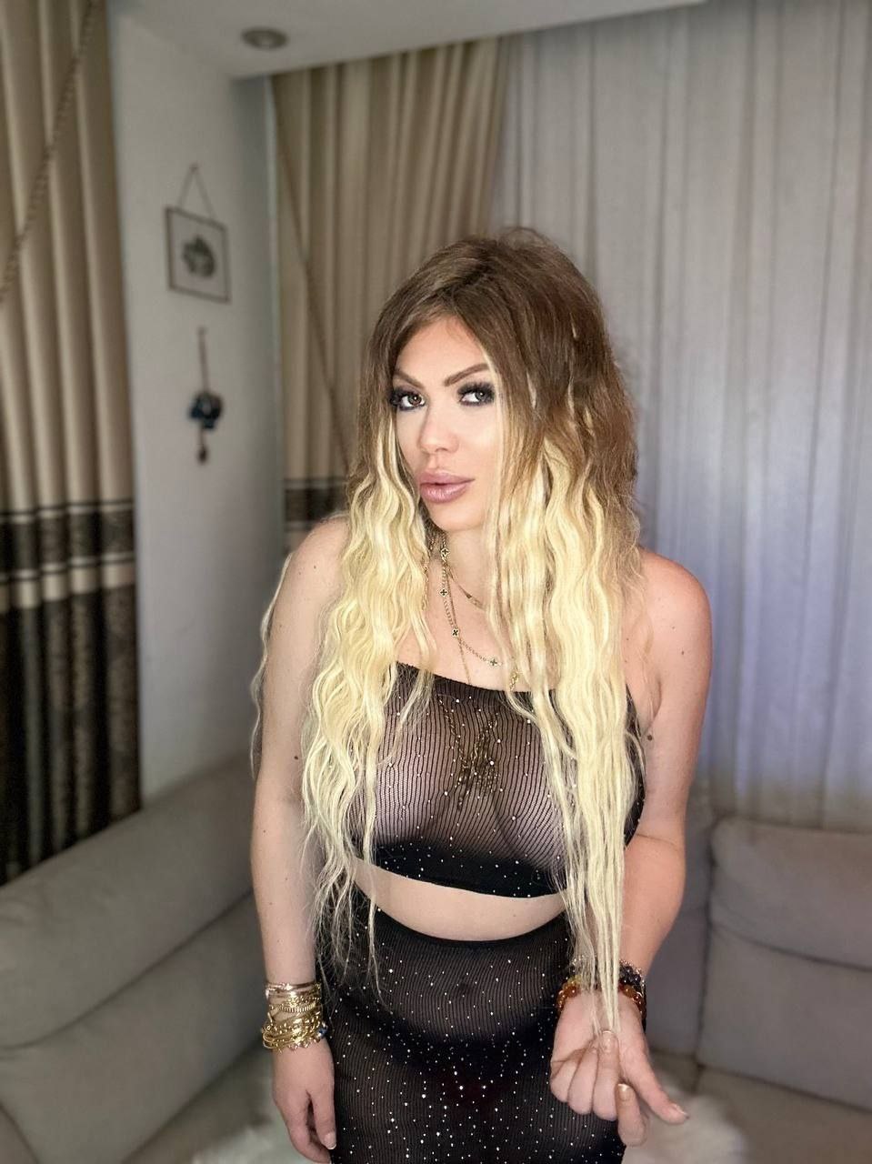 Adana Gerçek Resimli Seksi Sarışın Elit Escort HANDE - Image 48